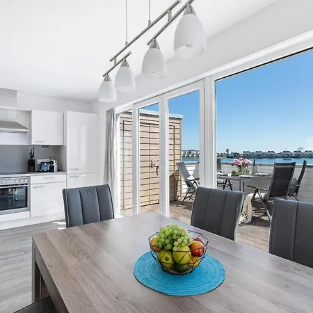 Апартаменты Port 55 *