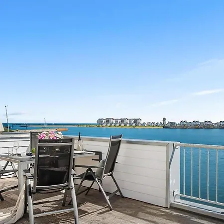 Port 55 Apartment